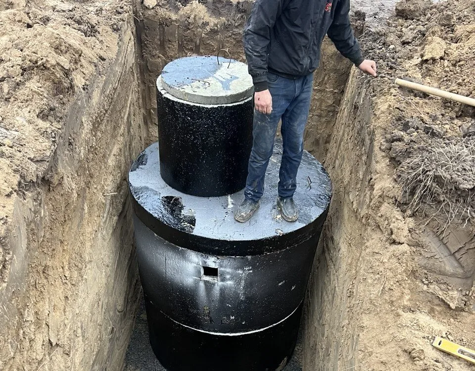 Монтаж септика в місті Гнідин