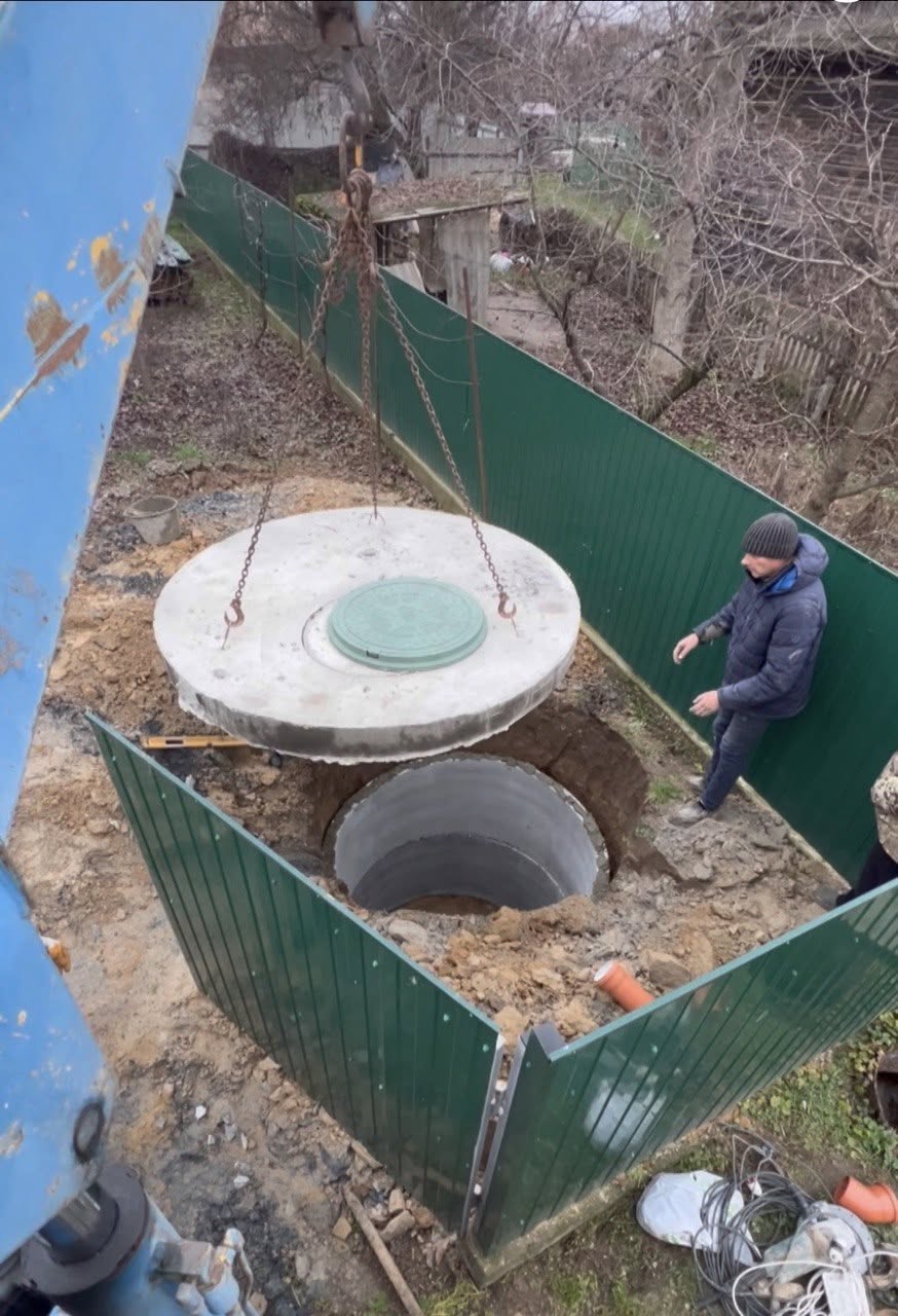 Монтаж септика в місті Лютіж